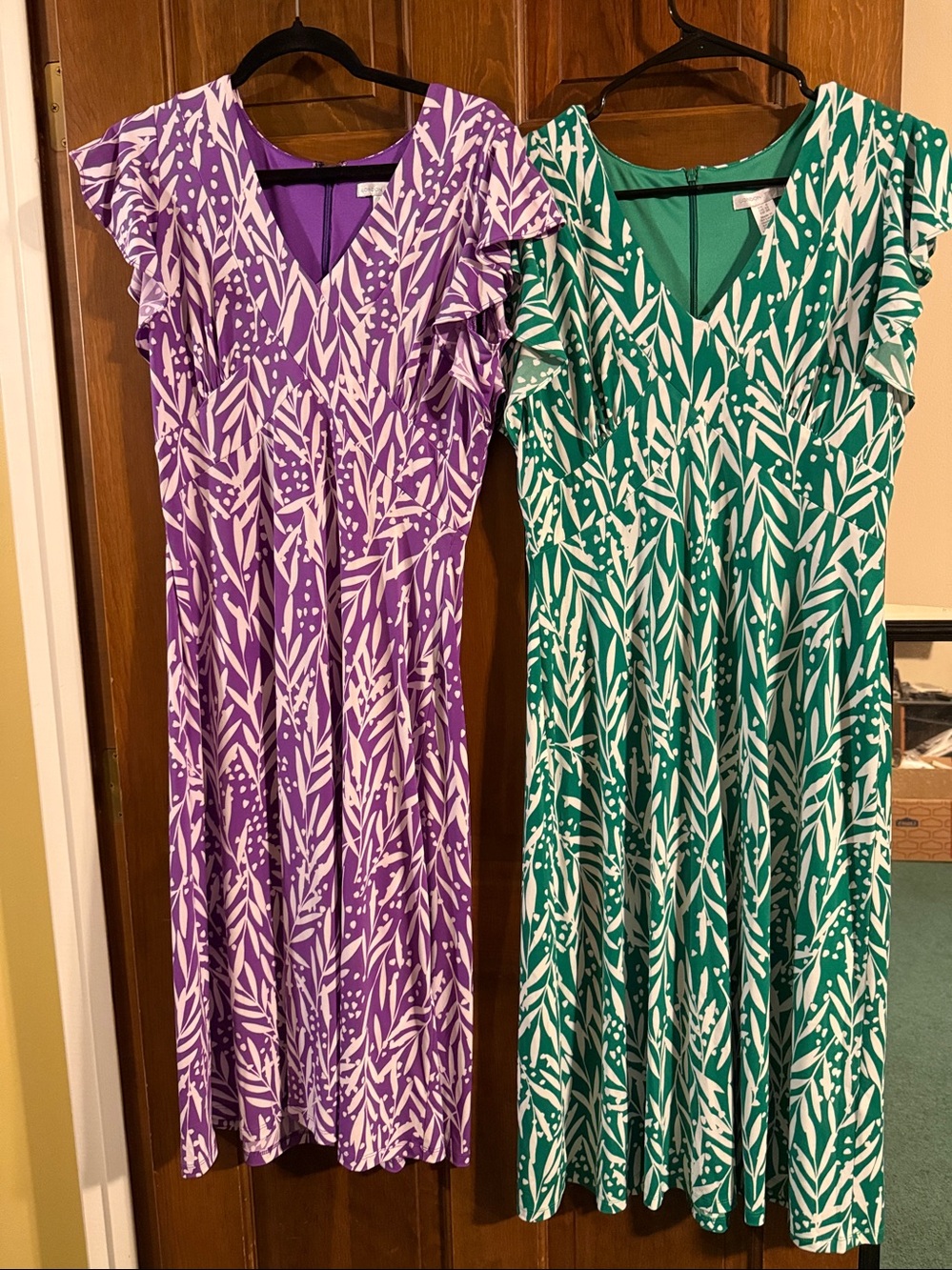 London Times Ruffle flutter Sleeve Print Midi Dress size 6  v-neck 2 colors NWOT